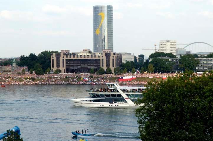 Hotel Roemerhafen Köln Eksteriør bilde